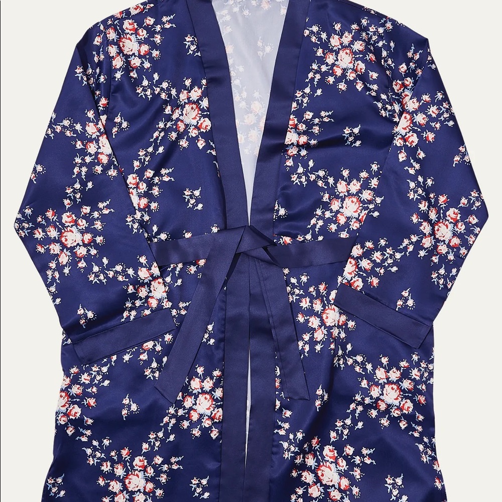 Navy Floral Robe - Picture 4 of 7
